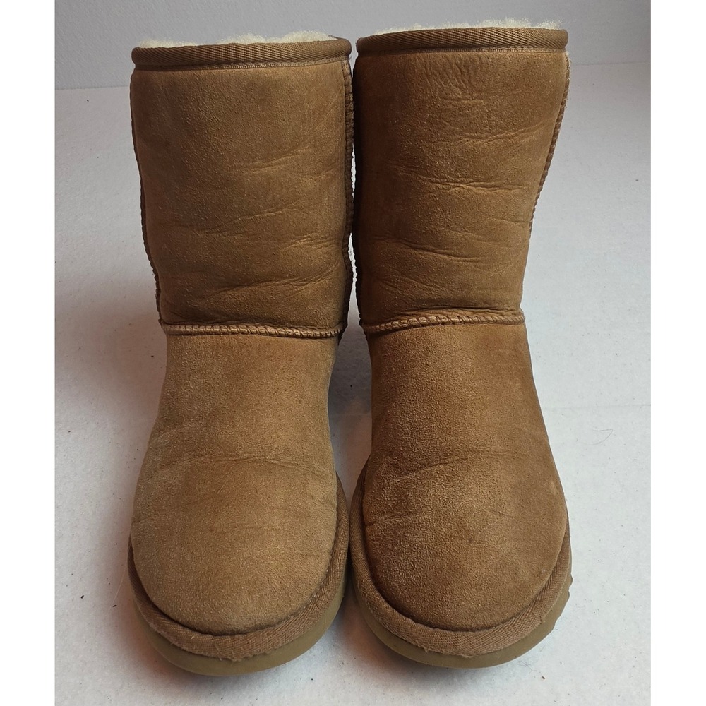 UGG Classic Short II Boots Chestnut Suede Sheepskin 1016223 Womens 7
